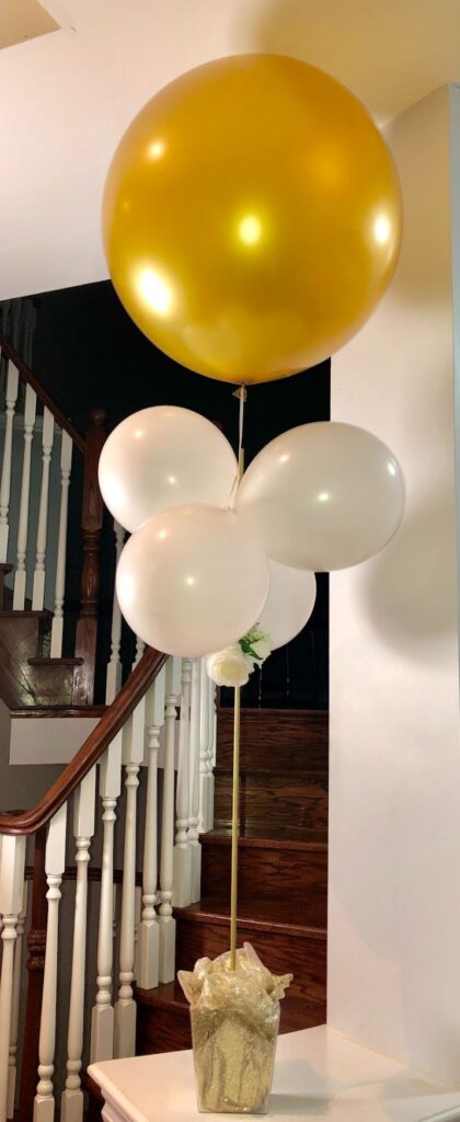 White Toronto Balloon Arrangements