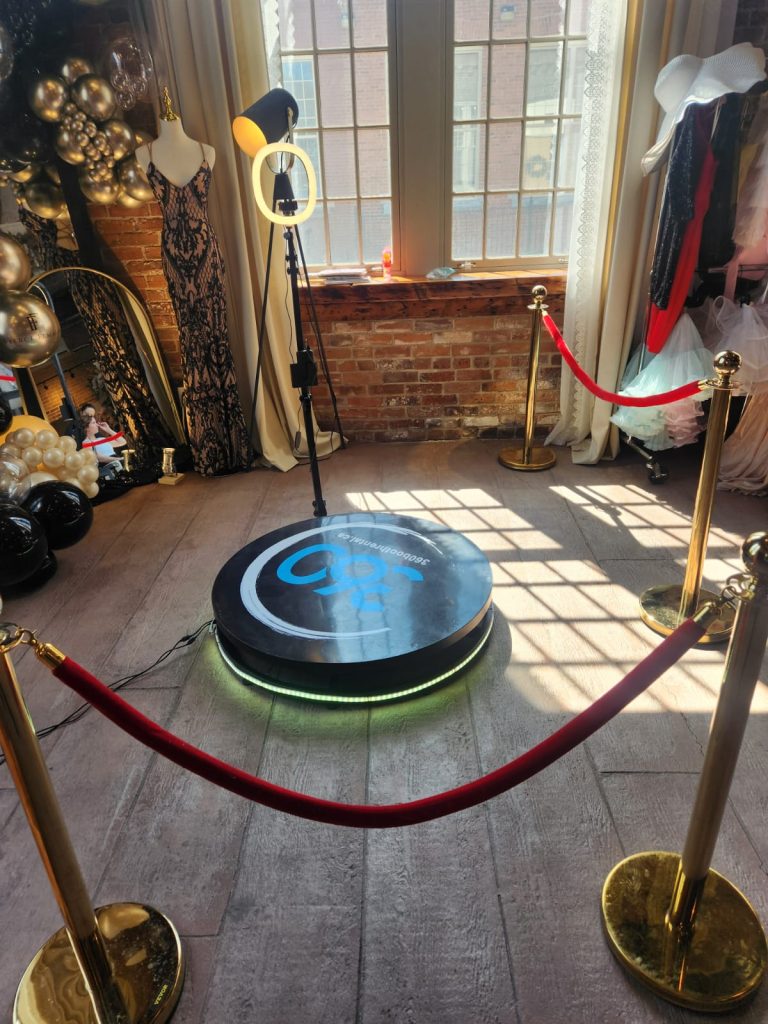 360 video booth in Windsor with stanchions and balloon decor